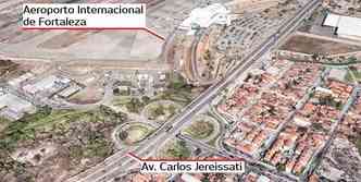 Segundo o funcionrio do aeroporto, os jumentos costumam pastar na av. Carlos Jereissati, que d acesso ao terminal(foto: Google Earth/Reproduo)