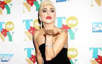 Segundo Ancelmo Gois, do jornal O Globo, a diva pop americana Lady Gaga, que acaba de lanar seu disco Joanne, deve ser uma das atraes do Rock in Rio de 2017(foto: Instagram/ladygaga/Reproduo)