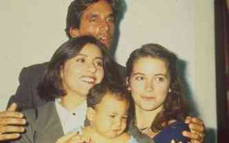 Cssia Kiss e Victor Fasano formavam o casal que implantou o embrio na personagem de Cludia Abreu, na novela Barriga de Aluguel, de 1990(foto: TV Globo/Divulgao)