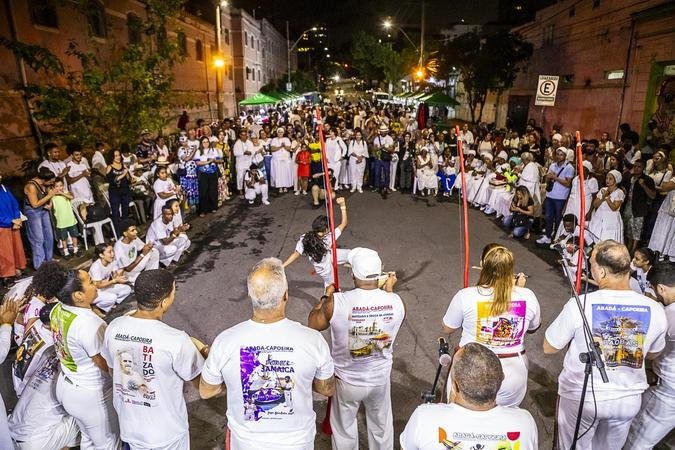 A programa��o atra��es infantis, apresenta��es de capoeira, ritual�stica e shows com o Bloco Samba D'Ouro e as artistas Cinara Gomes e Dona Eliza(foto: Patrick Arley/Divulga��o)