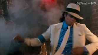 Michael Jackson em cena do clipe Smooth Criminal, um de seus inmeros sucessos(foto: YouTube/Reproduo)