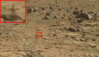 Ser que uma cruz (detalhe) teria sido deixada para trs em Marte, como mostra a foto tirada pelo rob espacial Curiosity, da Nasa?(foto: NASA/JPL-Caltech/MSSS/Divulgao)