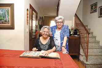 Alcina e Wanda Garcia, antigas moradoras da rua Grão Mogol: 