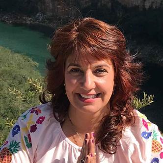 A terapeuta holística Cristina Camargo: A terapeuta holística Cristina Camargo: