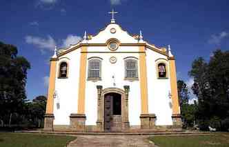A Igreja da Santssima Trindade foi inaugurada em 1776, e em 1938 foi tombada como patrimnio histrico nacional(foto: Anjosastrais.wordpress.com/Reproduo)