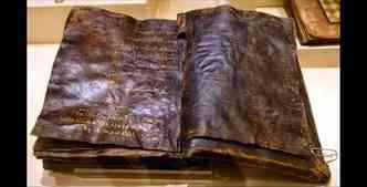 A suposta Bíblia de 1,5 mil anos achada na Turquia traz revelações polêmicas sobre Jesus e o profeta Maomé(foto: YouTube/Reprodução)