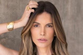 Influenciadora Carol Toledo celebra recome�os depois dos 40