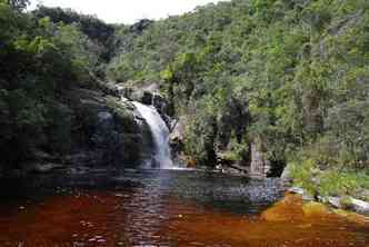 Cachoeira dos Macacos  uma das atraes naturais do parque(foto: Evandro Rodney/Agncia Minas/Divulgao)