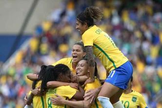 A CBF deve exigir que os clubes brasileiros interessados em participar de suas competições, bem como da Libertadores, em 2019, terão de possuir uma equipe feminina de futebol(foto: Roberto Castro/Brasil2016/Divulgação) A CBF deve exigir que os clubes brasileiros interessados em participar de suas competições, bem como da Libertadores, em 2019, terão de possuir uma equipe feminina de futebol(foto: Roberto Castro/Brasil2016/Divulgação)