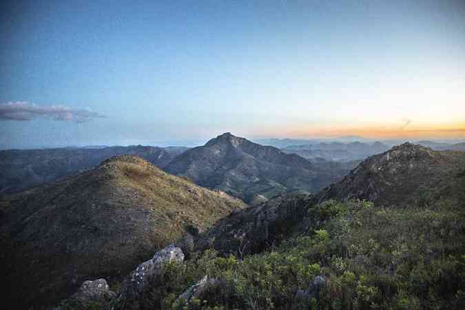 A regio da Serra do Padre ngelo, no Leste de Minas Gerais(foto: Paulo Gonella/Divulgao)