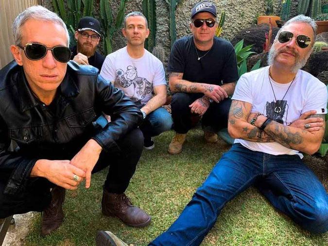 A banda mineira Tianastácia se apresenta no sábado (18/05) (foto: Divulgação\Facebook) A banda mineira Tianastácia se apresenta no sábado (18/05) (foto: Divulgação\Facebook)