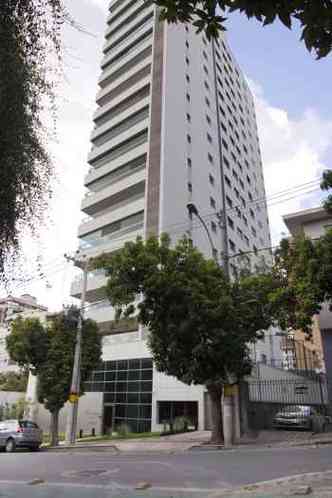 Um apartamento no edifcio Ulisses, com 700 m, que fica na rua Rio de Janeiro, chegou a ser anunciado por R$ 15 milhes(foto: Rogrio Sol/Encontro)