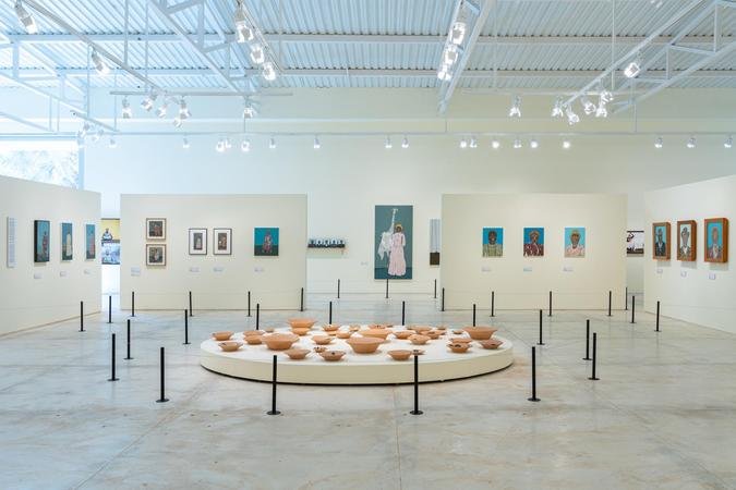 A mostra panor�mica %u201CDupla Cura%u201D, de Dalton Paula(foto: �caro Moreno/Divulga��o)