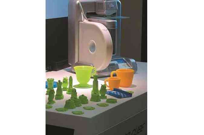 O preo das impressoras 3D est caindo. J  possvel encontrar modelos a US$ 350(foto: Alysson Lisboa Neves)