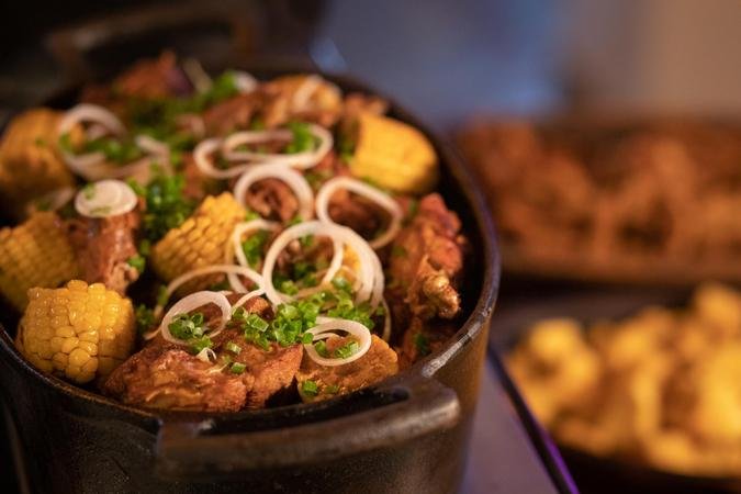 O reconhecimento reforça a potência da cozinha mineira, marcada por técnicas caseiras, pela valorização de produtos artesanais e pela relação entre gastronomia, cultura, hospitalidade e território(foto: Isis Medeiros) O reconhecimento reforça a potência da cozinha mineira, marcada por técnicas caseiras, pela valorização de produtos artesanais e pela relação entre gastronomia, cultura, hospitalidade e território(foto: Isis Medeiros)