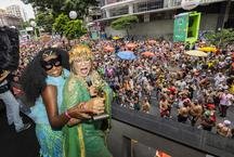 CarnaVaranda leva shows gratuitos ao Cine Theatro Brasil 