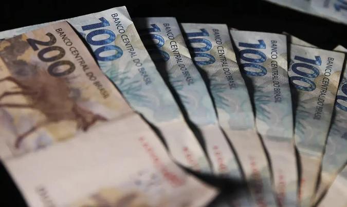 A negociação, que reúne mais de 1,6 mil empresas, está sendo oferecida por meio da plataforma Serasa Limpa Nome(foto: José Cruz/Agência Brasil/Arquivo) A negociação, que reúne mais de 1,6 mil empresas, está sendo oferecida por meio da plataforma Serasa Limpa Nome(foto: José Cruz/Agência Brasil/Arquivo)