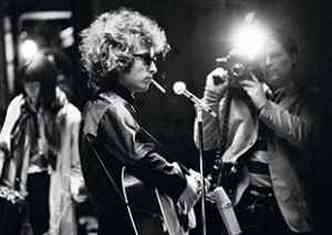 Cena do filme No Estou L, de 2007, sobre o cantor Bob Dylan(foto: FCS/Reproduo)