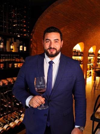 Osmar Santos, sommelier & curador de experiências da Casa Luzitana(foto: Arquivo Pessoal/Divulgação) Osmar Santos, sommelier & curador de experiências da Casa Luzitana(foto: Arquivo Pessoal/Divulgação)