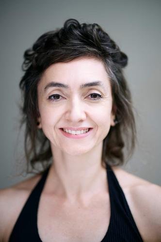 Ariane de Freitas, a bailarina com mais tempo de Cia da Dan�a, s�o 22 anos, em atividade(foto: Arquivo Pessoal)