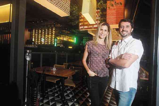 Carolina Caram e Rodrigo Paiva, no El Mai Gastro & Sushi & Bar: 