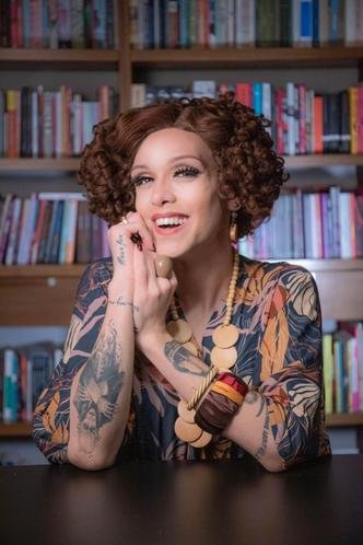 A abertura acontece na sexta-feira (19), às 17h, com uma aula magna da drag queen e criadora de conteúdo Rita Von Hunty(foto: Kaique Telles/Divulgação) A abertura acontece na sexta-feira (19), às 17h, com uma aula magna da drag queen e criadora de conteúdo Rita Von Hunty(foto: Kaique Telles/Divulgação)