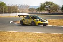 Porsche Center BH promove experincia de pilotagem no Autdromo Potenza