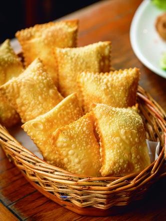 Os pastéis do Redentor, que deram início à história do grupo e não podem sair do cardápio: um clássico da cozinha há 23 anos (foto: Reprodução/Instagram) Os pastéis do Redentor, que deram início à história do grupo e não podem sair do cardápio: um clássico da cozinha há 23 anos (foto: Reprodução/Instagram)