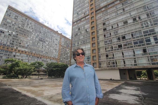 Novo s�ndico do JK, Manoel Freitas rompe ciclo de sil�ncio de 40 anos da antiga governan�a e d� sua primeira entrevista � imprensa: 