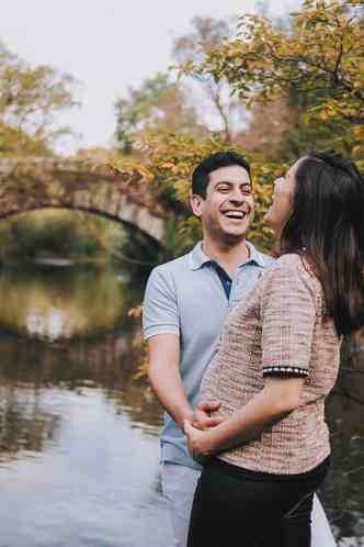 A dentista Paloma Marques Camargo e o marido Rafhael Camargo aproveitaram uma viagem j marcada para Nova York para fazer fotos de gestao: 
