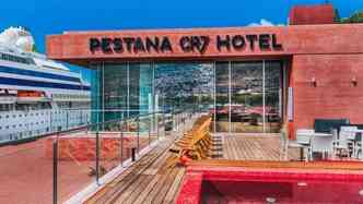O hotel Pestana CR7 em Funchal, na Ilha da Madeira,  o primeiro da nova rede criada pelo atacante portugus Cristiano Ronaldo, craque do Real Madrid(foto: Pestanacr7.com/Reproduo)
