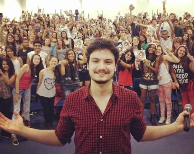 Facebook/Felipe Neto/Reprodução Facebook/Felipe Neto/Reprodução