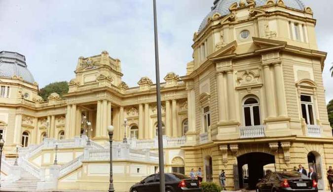 O Palácio Guanabara é a atual sede do governo do estado do Rio de Janeiro(foto: Tomaz Silva/Agência Brasil/Divulgação) O Palácio Guanabara é a atual sede do governo do estado do Rio de Janeiro(foto: Tomaz Silva/Agência Brasil/Divulgação)