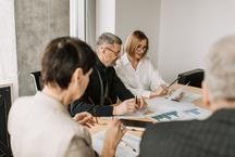 Programa abre vagas para mentoria gratuita voltada para profissionais 50+