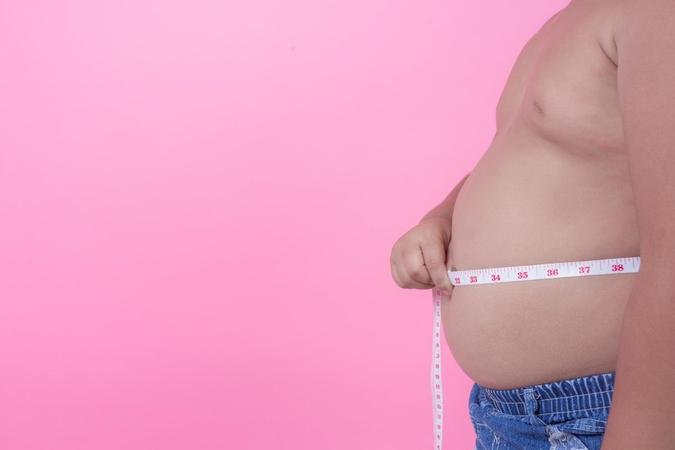 N�o enxergar o sobrepeso e a obesidade infantil como um problema de sa�de retarda o cuidado e aumenta a probabilidade de desenvolver outras doen�as(foto: Freepik)