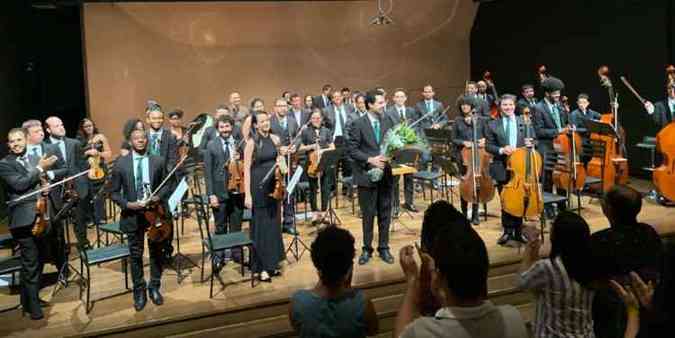 A Orquestra Voluntria de Belo Horizonte: o talento e a persistncia dos jovens msicos os levou  badalada Sala Minas Gerais(foto: Orquestra Sinfnica de Betim/Divulgao)