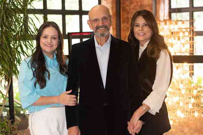 Isabella Carneiro, com Pedro Santiago e Ivanilda: 