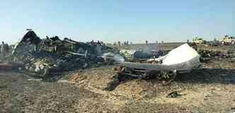 O grupo terrorista Estado Islmico diz ser responsvel pela queda do avio A321 da empresa area russa Kogalymavia, que caiu no Egito e matou 224 pessoas(foto: STR/Agncia Lusa/Reproduo)