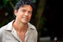 Jorge Vercillo celebra 30 anos de carreira com show em BH