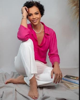 A psic�loga, palestrante e escritora Marlucia Alves(foto: Divulga��o)