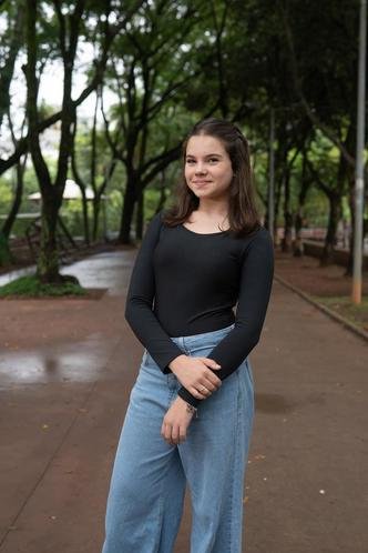 J�lia Bonitese foi a �nica jovem mineira a participar oficialmente da COP30, em Bel�m do Par� (foto: Paulo M�rcio)