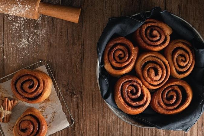 Antes de ser cinnamon roll, o rolinho de canela era conhecido como kanelbulle, na Sucia, onde foi criado (foto: Cacau Mdia/Divulgao)