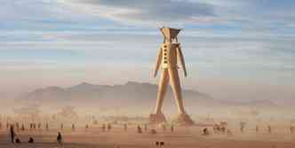 O festival Burning Man  realizado anualmente no deserto de Nevada (EUA)(foto: Facebook/BurningMan/Reproduo)