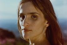 Joana Rochael lan�a �lbum "Na Boca da Noite" em show no Cine Theatro Brasil