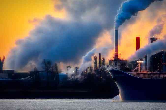 Poluição é um dos responsáveis pelo aumento da temperatura no planeta(foto: Pixabay)