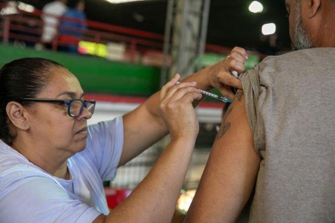 A vacina contra a gripe estar� dispon�vel para todas as pessoas a partir dos 6 meses de idade, j� a vacina tr�plice viral � destinada a pessoas de 12 meses a 59 anos(foto: Divulga��o/PBH)