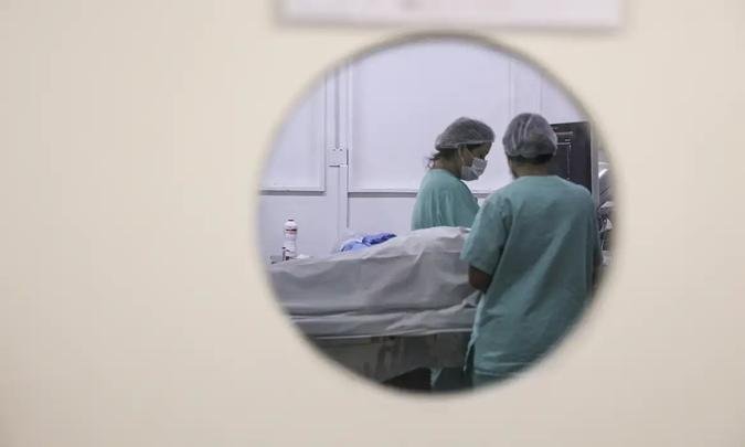 O melanoma também pode se manifestar no olho; em mucosas, como as da cavidade oral; e órgãos internos dos sistemas genital e digestório(foto: Marcelo Camargo/Agência Brasil) O melanoma também pode se manifestar no olho; em mucosas, como as da cavidade oral; e órgãos internos dos sistemas genital e digestório(foto: Marcelo Camargo/Agência Brasil)