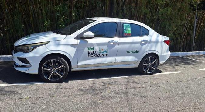 Atualmente, Belo Horizonte conta com 130 txis-lotao em operao nessas rotas(foto: Divulgao/PBH )