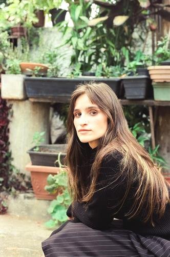 Misturando sutileza e intensidade, Joana Rochael transita entre MPB, pop e blues(foto: Artur Lahoz/Divulgao)