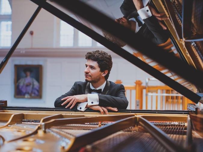 Concerto tem participa��o especial do pianista Rafael Ruiz(foto: Ol�via da Costa/Divulga��o)